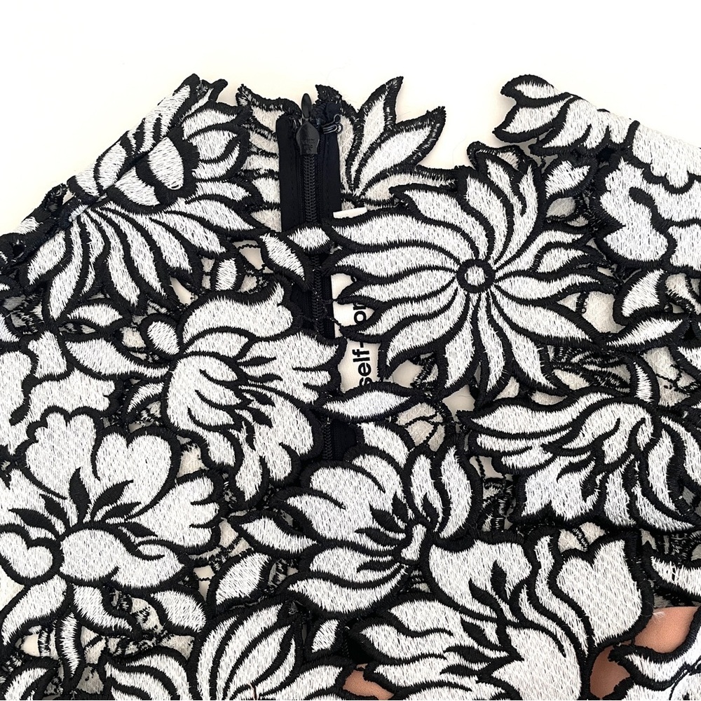 Self-Portrait Lily Guipure Floral Lace Top - Picture 5 of 13
